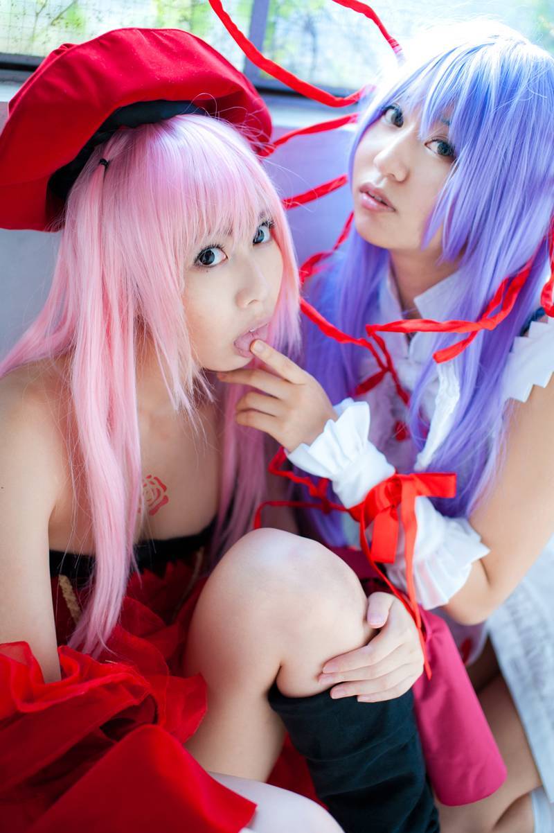 [Cosplay] 双姐妹性感cos制服写真